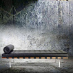 Mies van der Rohe, Day-Bed in eine wunderschönen Umgebung.